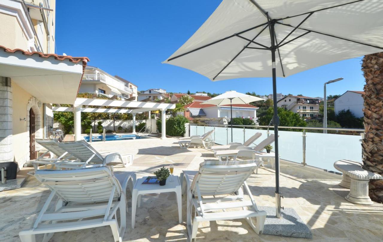 Villa Klaudia Trogir Exterior foto