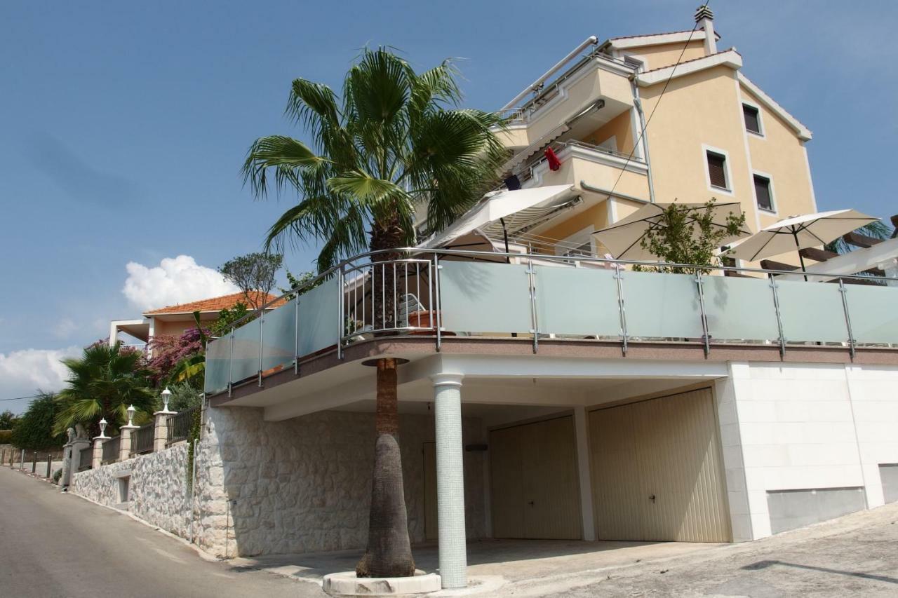 Villa Klaudia Trogir Exterior foto
